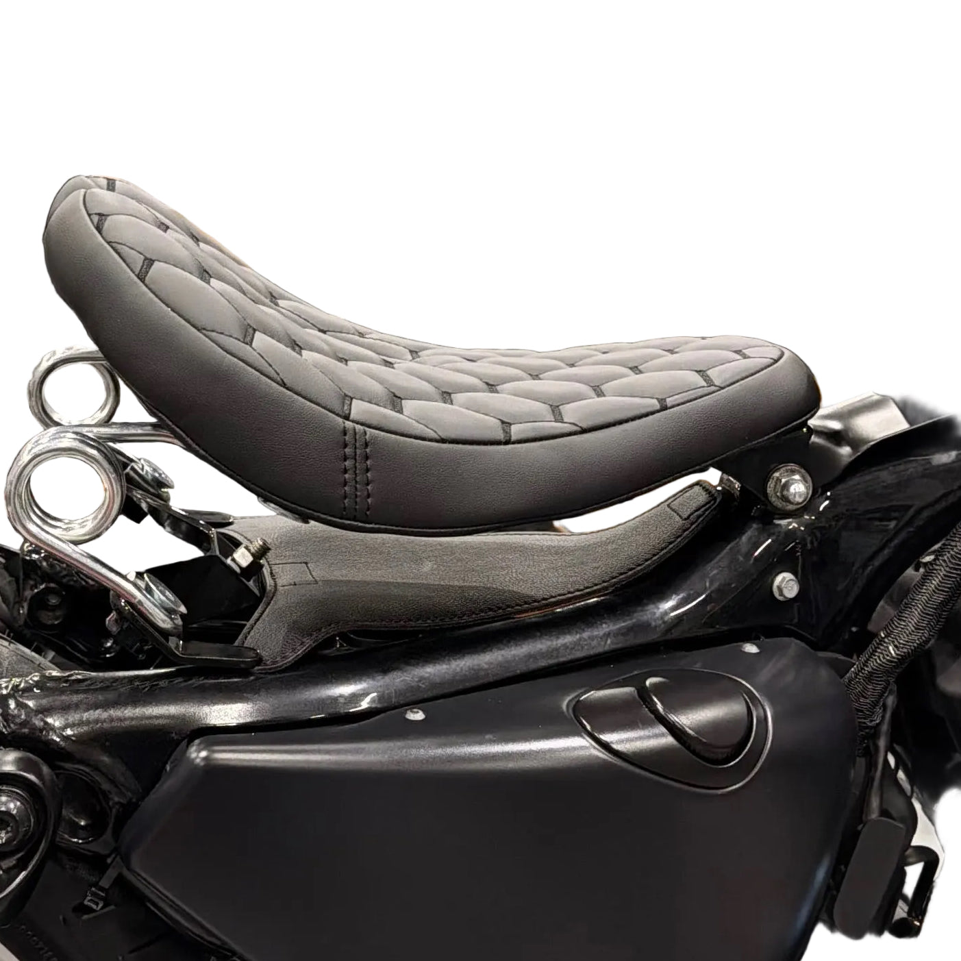 Black Diamond-Stitch Solo Bobber Seat with Springs